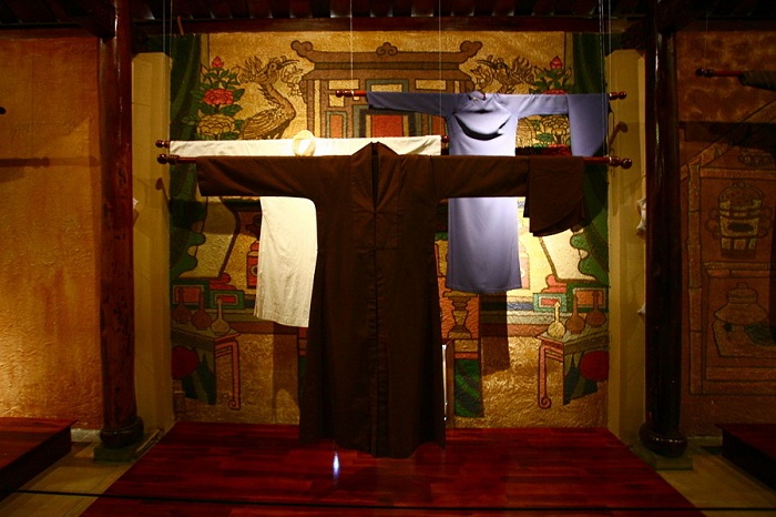 musee ao dai robe vietnamienne religion